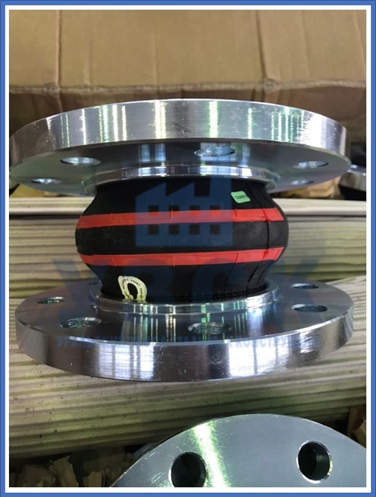 компенсатор резиновый фланцевый в Севастополе